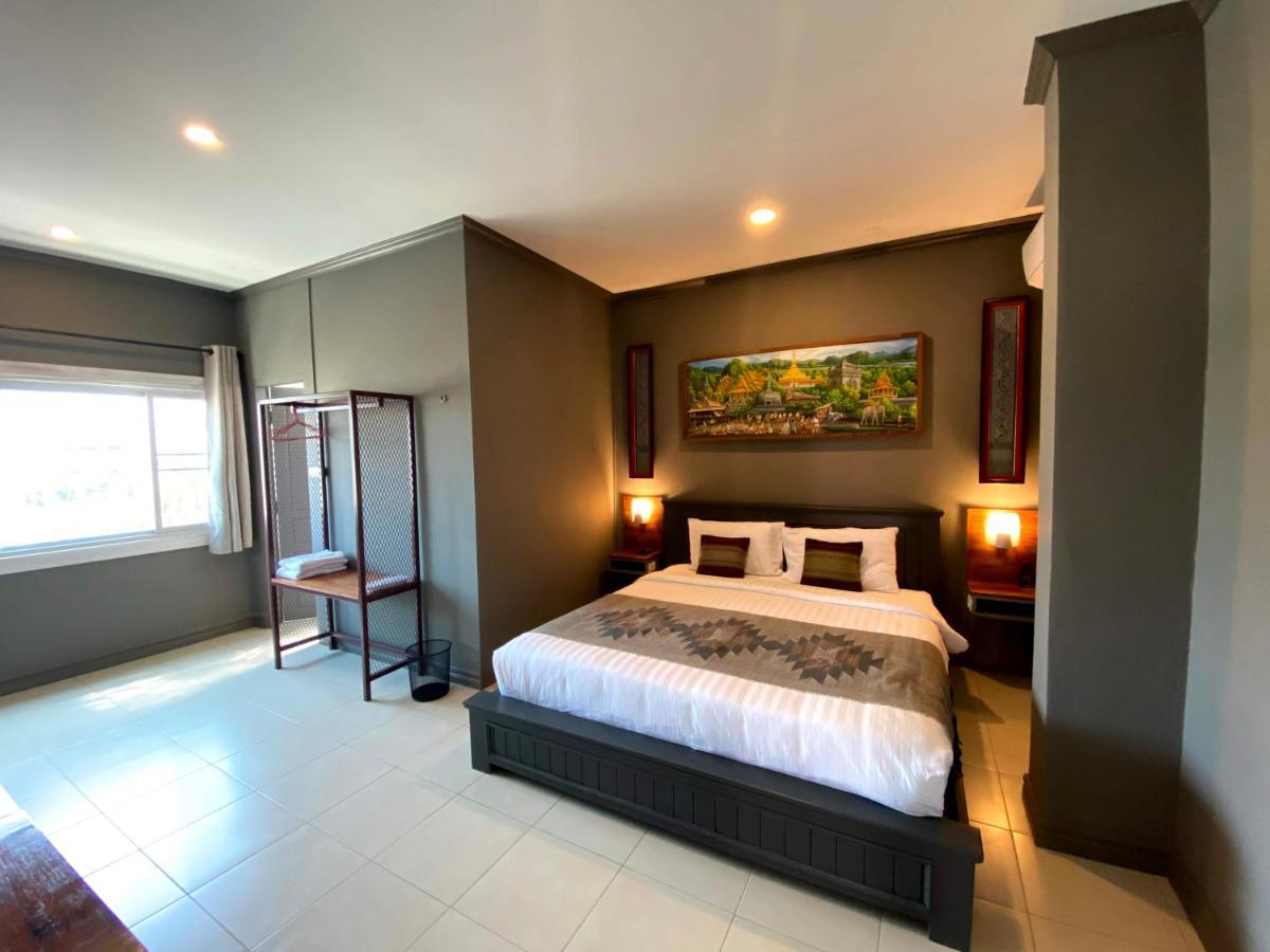 Patuxay Place Vientiane Eksteriør bilde